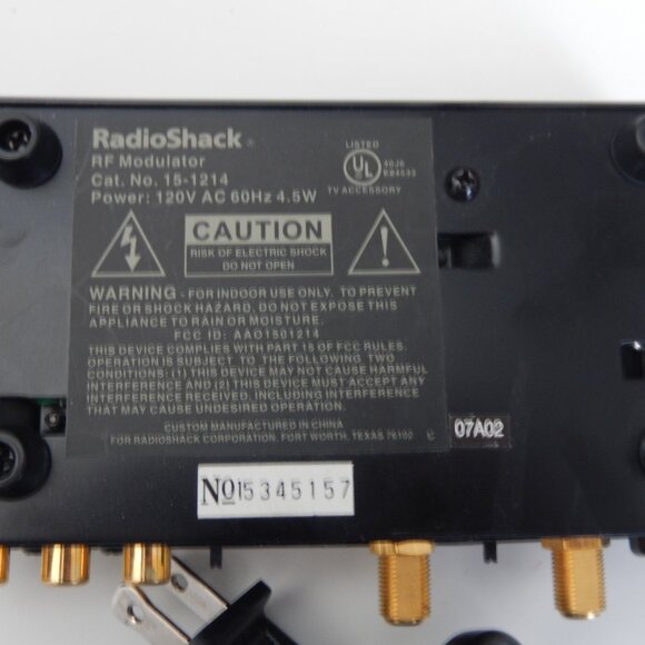 RadioShack RF Modulator - Picture 2 of 3